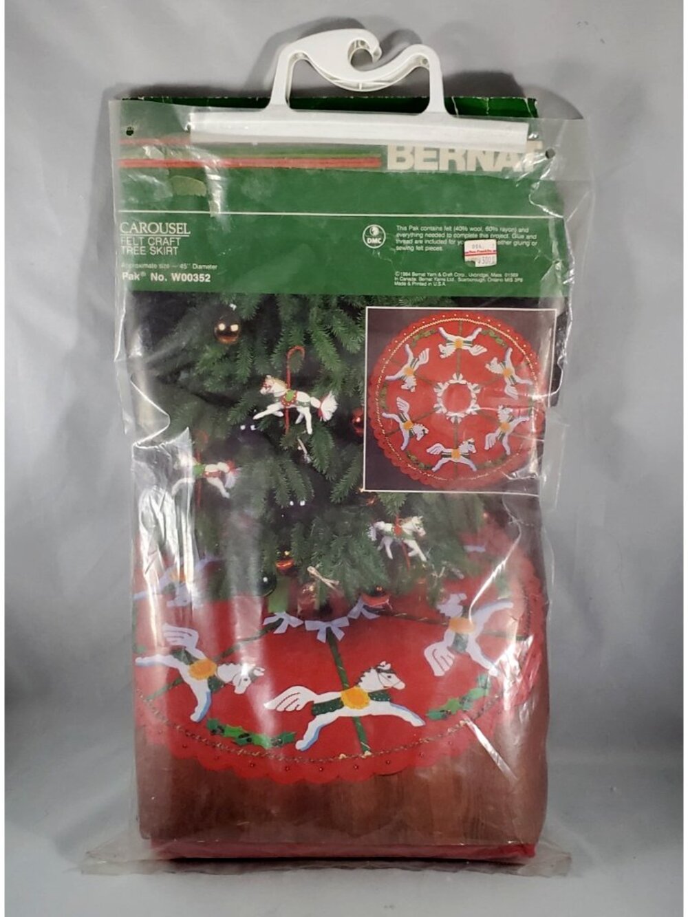 Bernat Christmas Carousel Felt Craft Tree Skirt W00352 Red w/ White Horses 45"
